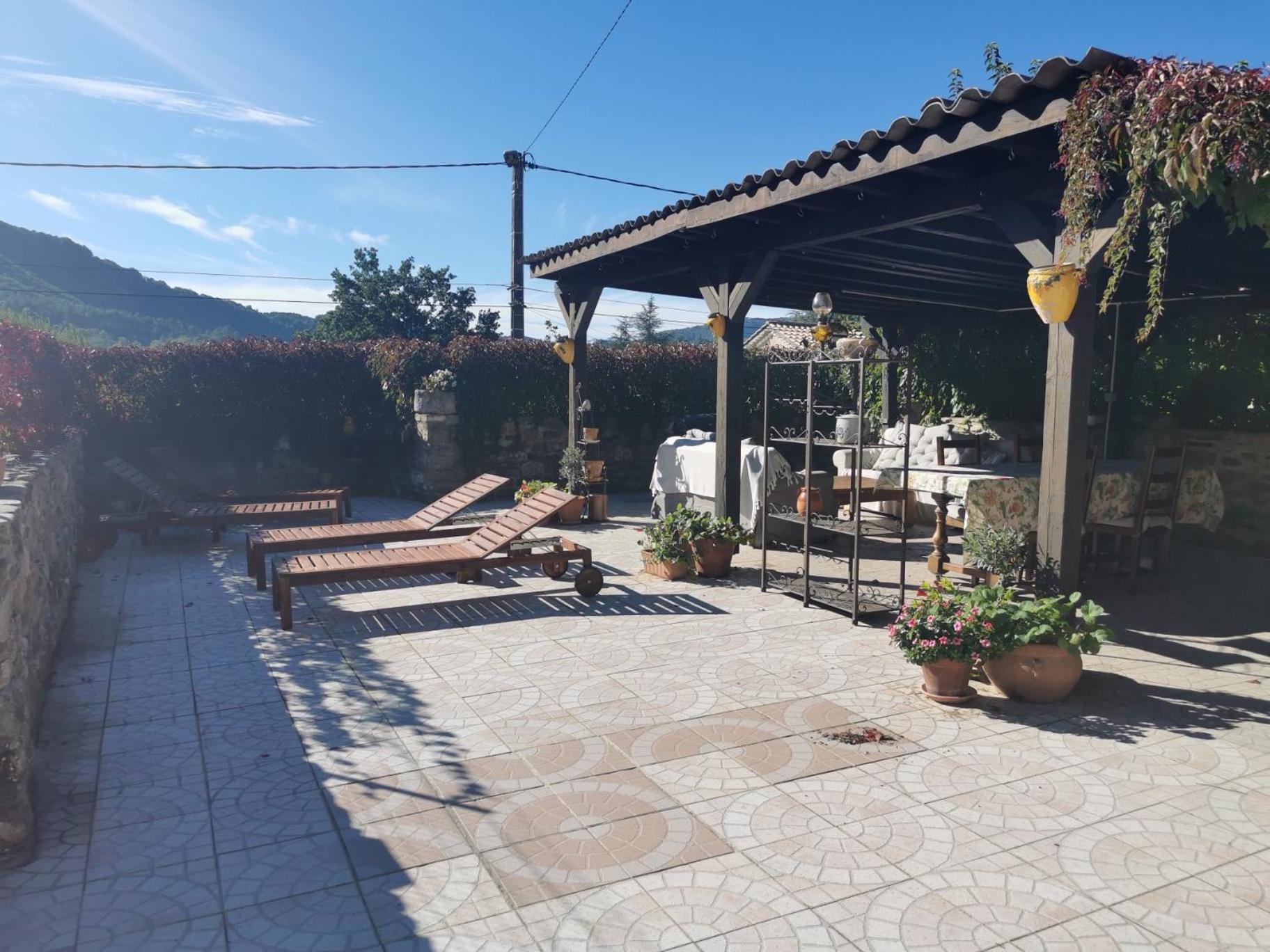 Mes Maisons Gardoises, Two Gites Sleeping 13 With Two Private Pools, Kids Room, Laundry, Disco, Free Wifi, Linen And Dog'S Are Welcome Gagnières Exterior foto