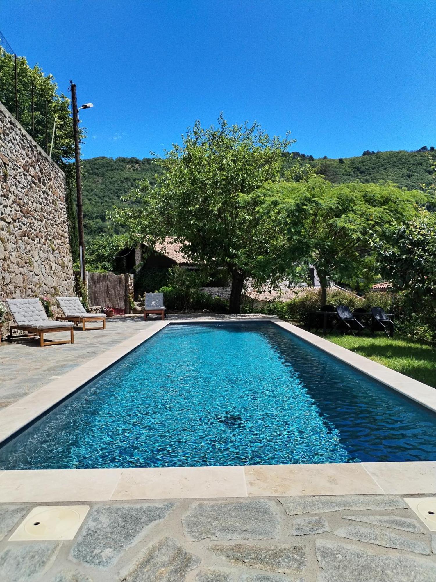 Mes Maisons Gardoises, Two Gites Sleeping 13 With Two Private Pools, Kids Room, Laundry, Disco, Free Wifi, Linen And Dog'S Are Welcome Gagnières Exterior foto